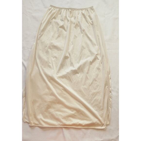 Vtg Vanity Fair Silky Champagne Beige Nylon Slip Skirt Made In USA 32" Large - Picture 10 of 10